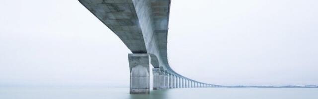 TEK IZGRAĐEN, A VEĆ U PRAHU: Objavljen dramatičan snimak urušavanja mosta u Kini - nacija u šoku! (VIDEO)