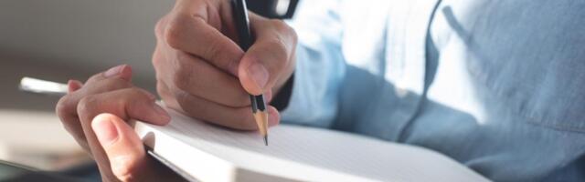 DIGITALIZACIJA NA UDARU: Šveđani vraćaju knjige u škole - rezultati dece alarmantni