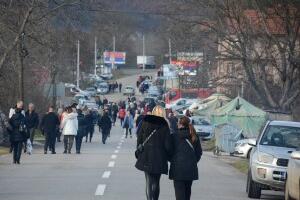 Седамнаести дан барикада на северу КиМ, мирно јутро након рафалне паљбе у Зубином Потоку
