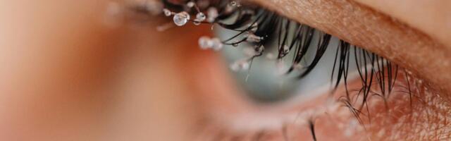 Keratinsko podizanje trepavica donosi „woke up like this“ efekat, bez maskare