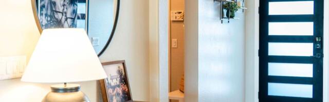 Ako vam ovo stoji kod vrata, odmah ga pomerite: Donosi nesreću, mnogi nisu ni svesni