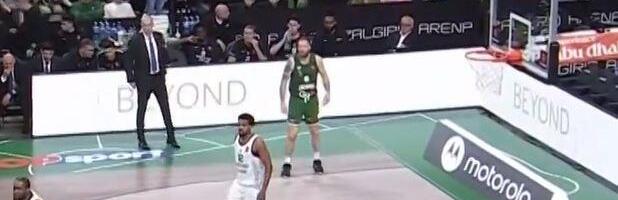 DŽABARI PARKER NA DRUGO POLUVREME IZAŠAO U TRENERCI: Šta se dešava u Kaunasu?