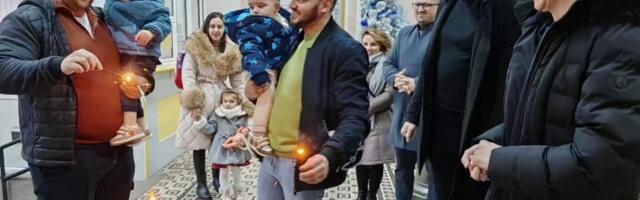 SVEČANA PROSLAVA BOŽIĆA U TRSTENIKU: Praznik u duhu vere, tradicije i narodne radosti! Mali položajnici, prve bebe rođene u 2025, dočekane domaćinski (FOTO)