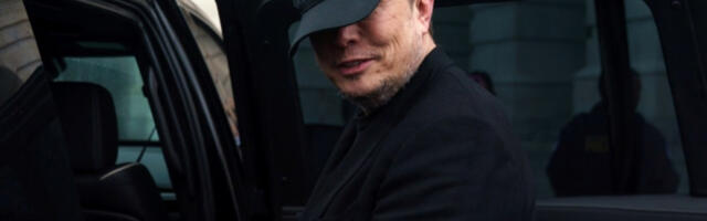 Маск се није појавио пред париским судом