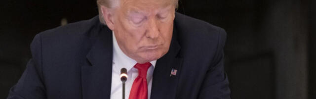 Трамп: Аутокорект Меланију претварао у „Мелоди“
