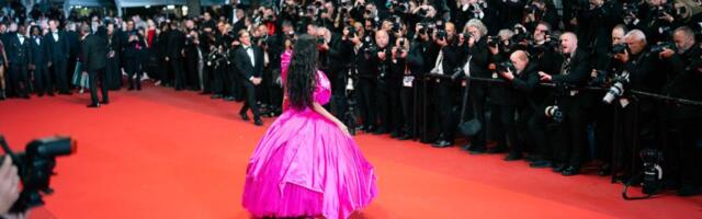 Demi Mur prekršila sva pravila na Filmskom festivalu u Kanu: Došla u ogromnoj pocepanoj haljini, a iza svega stoji "izmet"