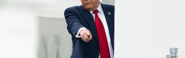 У Швајцарској порастао негативан став према Трампу и САД
