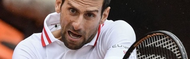 Rimska šljaka prija najboljem na planeti, Fric dobro zagrevanje za napad na trofej