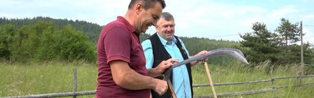 O vremenu kad su kosci bili najpoželjniji momci u selu: „Kosa se kovala na nokat ili na kap“ (VIDEO)