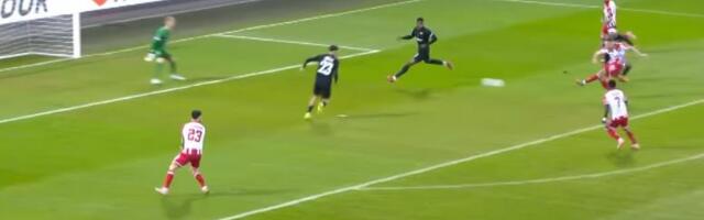 AU, KAKVA ŠANSA ZA ZVEZDU! ELšnik propustio veliku priliku! Pogledajte šta je promašio fudbaler crveno-belih! VIDEO