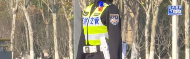 Kina lansira robota saobraćajca: Snima vaš prekršaj i šalje kazne u trenutku! (VIDEO)