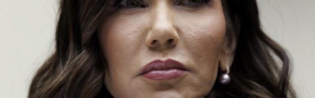 Кристи Ноем напушта место министарке унутрашње безбедности САД