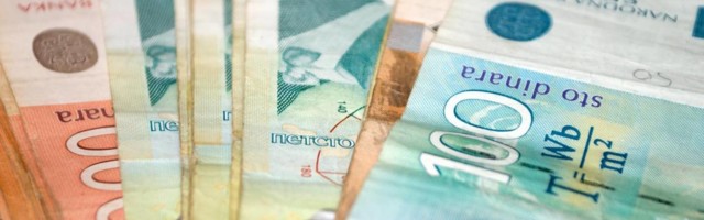 Lik pokušava da proda 300 dinara za 500 i ovo je definitivno najgenijalniji oglas na srpskim mrežama