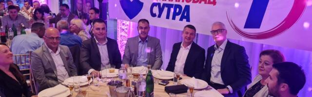Napred to pobede“ – poručili su Kovačević i Tomašević meštanima takovskih sela