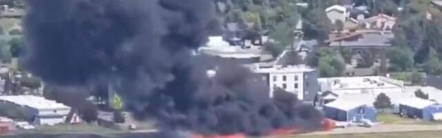 HAOS Avion se srušio i zapalio druge letelice (VIDEO)