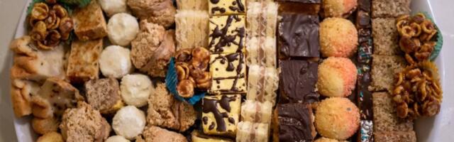 4 vrste sitnih kolača od jedne smese: Pun oval slatkog posluženja za Svetog Jovana