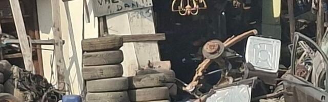 Na autootpadu u Železniku... Da li je ovo najjača biznis poruka u Srbiji?