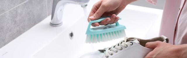 Kako da bele patike ponovo izgledaju kao nove: Najlakši trikovi za čišćenje