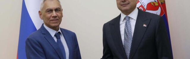 Ruski ambasador Bocan Harčenko i Miloš Vučević sastali se u sedištu SNS