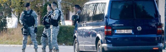 Nova serija lažnih dojava o bombama u BiH: Na meti škole i tržni centri, evakuacija i povere u toku