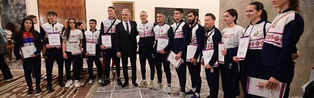 Svečano potpisani Ugovori o stipendijama za sportsko usavršavanje između Ministarstva sporta i sportista