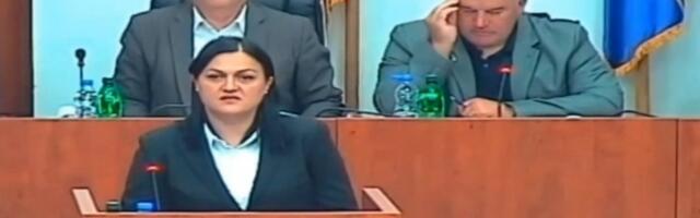 Olivera Pešić: Predsedniče, krajnje je vreme da ovde uvedemo jedan narko test jer ovo unezvereno ponašanje nije normalno