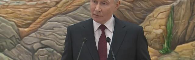 POGLEDAJTE NOVI PUTINOV KALENDAR ZA 2026. GODINU: Ruski predsednik u odličnoj formi i sa 73 godine! "Ruska granica se nikad ne završava!" (FOTO)