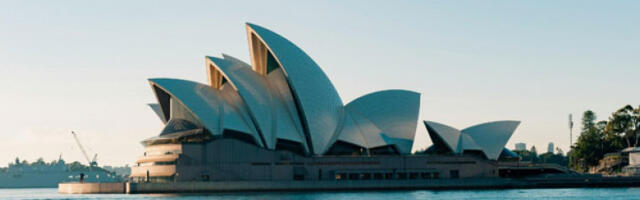 Аустралија поништила визу британском држављанину због нацистичких симбола