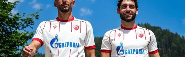 (FOTO) Zvezda predstavila još jednu garnituru dresova