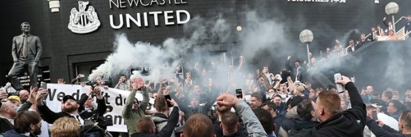 Njukaslovi navijači oduševljeni preuzimanjem kluba od strane Saudijaca