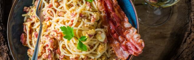 Špagete sa dimljenom slaninom