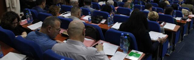 Sednica Skupštine grada Leskovca-foto priča