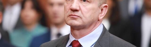 NASTAVLJA SE RAT ĐILASA I PLENUMAŠA! "Neću da ćutim nikome, pogotovo nekome ko nema ni životno ni radno iskustvo"! LIDER SSP BRUTALNO IZVREĐAO BLOKADERE!