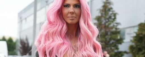 KUĆNI SNIMAK JELENE KARLEUŠE OBJAVLJEN! Bez trunke veša zapalila mreže, snimala se dok se mazi, pa otkrila ŠTA JE DRŽI BUDNOM!