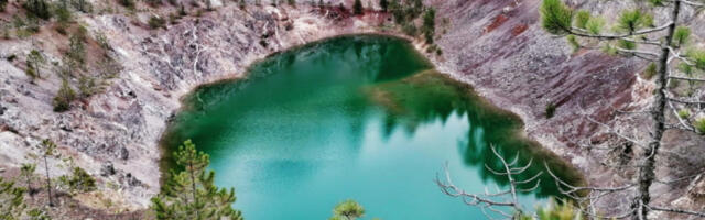 SLUČAJNI SPOJ NEMARNOSTI I PRIRODE NAPRAVIO ČUDO: Tavničko jezero je biser zapadne Srbije (FOTO)
