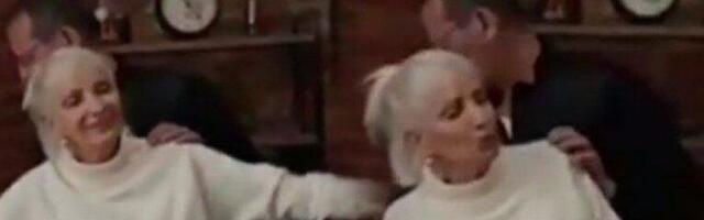 CAKANA PIJANA KO ČEP, TETURA SE PO KUĆI: Procurio privatni snimak pevačice, suprug je drži da se ne preturi! (VIDEO)