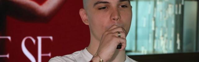 Hoćeš da ti opalim šamar: Vojaževa majka napravila haos na Ušću, gore društvene mreže