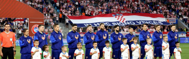 HRVATSKA U SENCI MRŽNJE: Dok su gazili Crnu Goru, orilo se "Ubij Srbina"! (VIDEO)