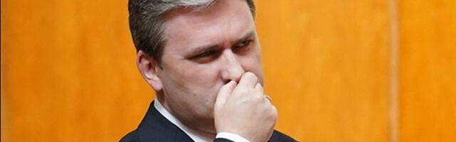 Studenti udarili na Selakovića: Beži od institucija, ali ne i od Informera