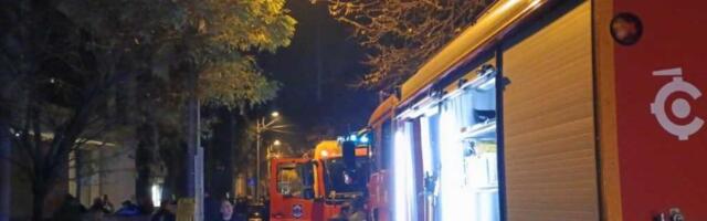 Automobil poznatog košarkaša propao kroz teretni lift: Novi detalji drame na Vračaru, vatrogasci spasili dvoje dece