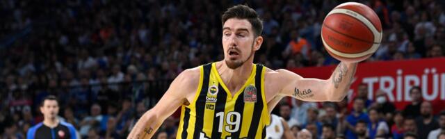 Legenda se vratila u Istanbul: De Kolo ponovo u Feneru!