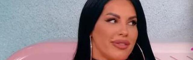 (FOTO) OVA LEPOTICA JE SESTRA SEKE ALEKSIĆ: Gledate je na TV-u, a niste ni slutili da je to ona -Mnogi kažu da je lepša od pevačice