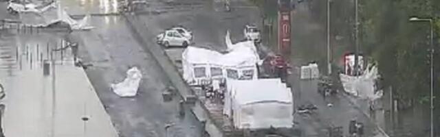 Oluja DOKRAJČILA Ćacilend: Letelo na sve strane, ugozilo BEZBEDNOST (FOTO/VIDEO)