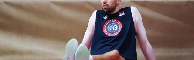 DABL-DABL MAŠINA! Bivši centar Partizana koga su se odrekli u Humskoj, žari i pali u Klužu!