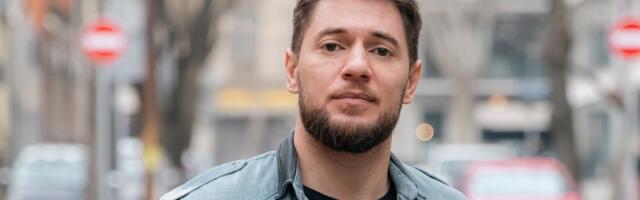 UZEO SINA PRVI PUT U RUKE! Joca Stefanović se raznežio, pa poručio: "Ima da ga razmazimo!" (Foto)