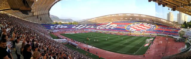 ZA ĆIRILICU OVDE NEMA MESTA: Torcida se oglasila skandaloznom porukom! (FOTO)