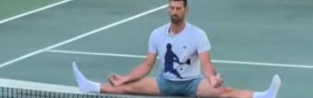Neverovatan snimak Đokovića! Srpski as uradio špagu i "lebdi" na mreži! Pašće vam vilica! (VIDEO)