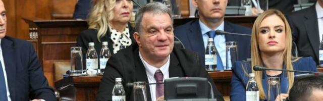 Dejan Vuk Stanković napravio julski spisak za smenu nepodobnih prosvetara