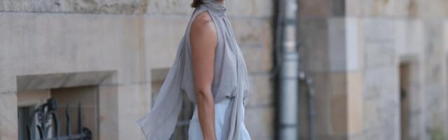 Letnja obuća iz '90-ih ponovo je u trendu – i modni svet je opsednut!