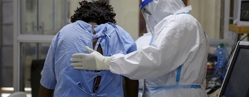 AFP: U svetu od koronavirusa umrlo 1. 339.130 ljudi, zaraženo preko 55 miliona